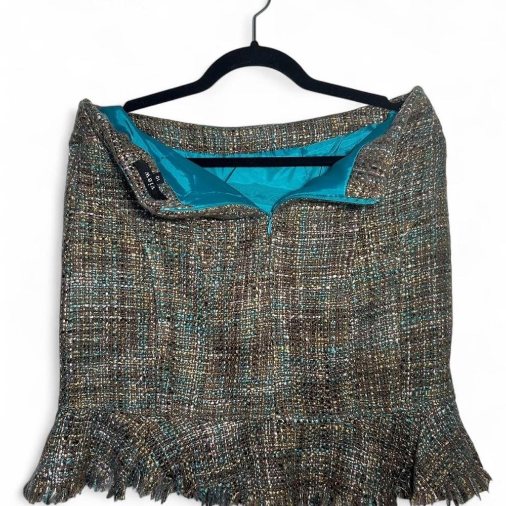 Chic Tweed Skirt with Ruffle Hem